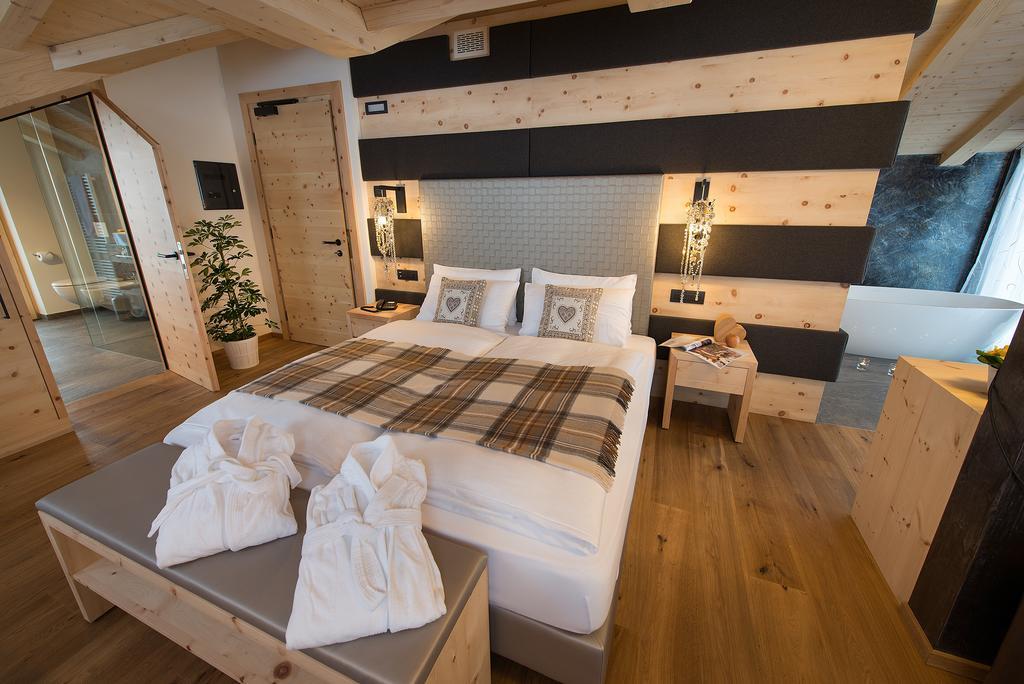 Hotel Roberta Alpine Adults Only Livigno Dış mekan fotoğraf